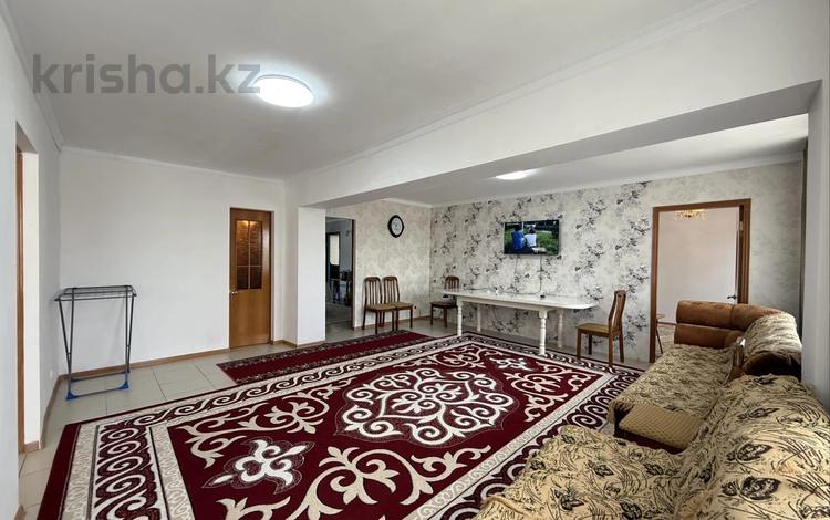 5-комнатная квартира · 107 м² · 1/5 этаж, Есенберлина 11 за 32 млн ₸ в Жезказгане — фото 2