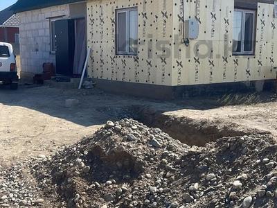 Жеке үй · 3 бөлме · 80 м² · 10 жүзд., Биржан сал 48, бағасы: 16.5 млн ₸ в Талдыкоргане, мкр Жастар