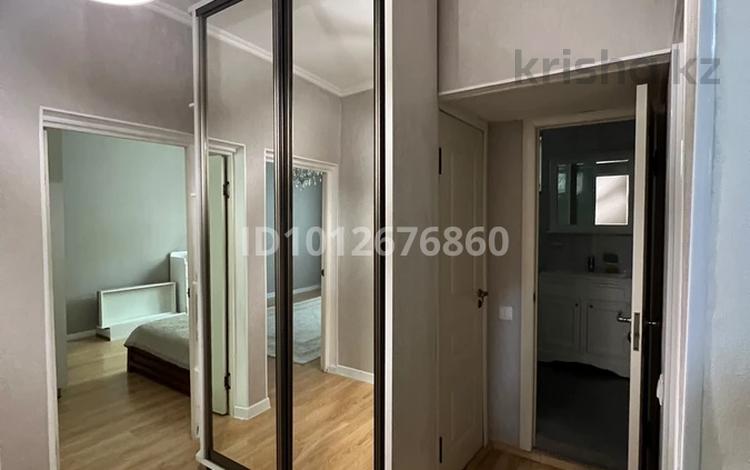 3-комнатная квартира · 67 м² · 2/5 этаж, мкр Тастак-2 за 370 000 ₸ в Алматы, Алмалинский р-н — фото 2