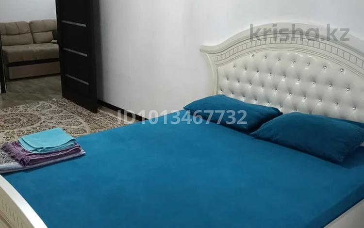 1-бөлмелі пәтер · 45 м² · 1/5 қабат, мкр. Алтын орда, Мкр. Алтын орда, Мустафа шокай 18 — В центре батыса, все рядом, центр батыса, бағасы: 12 000 ₸ в Актобе — фото 2