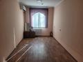 2-бөлмелі пәтер, 45 м², 1/5 қабат, 6 мкр, бағасы: 9 млн 〒 в Таразе — фото 3