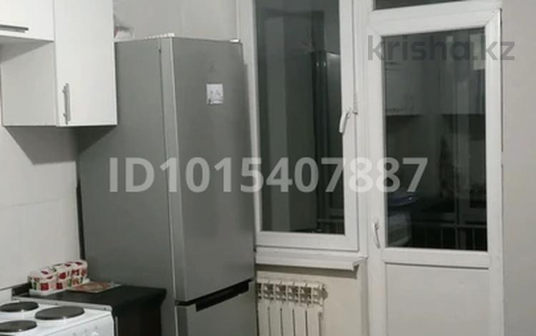 1-бөлмелі пәтер · 46 м² · 5/10 қабат, Жибек жолы — Находится возле Магнум, бағасы: 15 000 ₸ в Усть-Каменогорске — фото 2