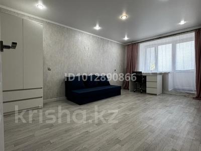 1-бөлмелі пәтер · 31 м² · 2/5 қабат, Ихсанова 72/1, бағасы: 13 млн ₸ в Уральске, мкр Школьник