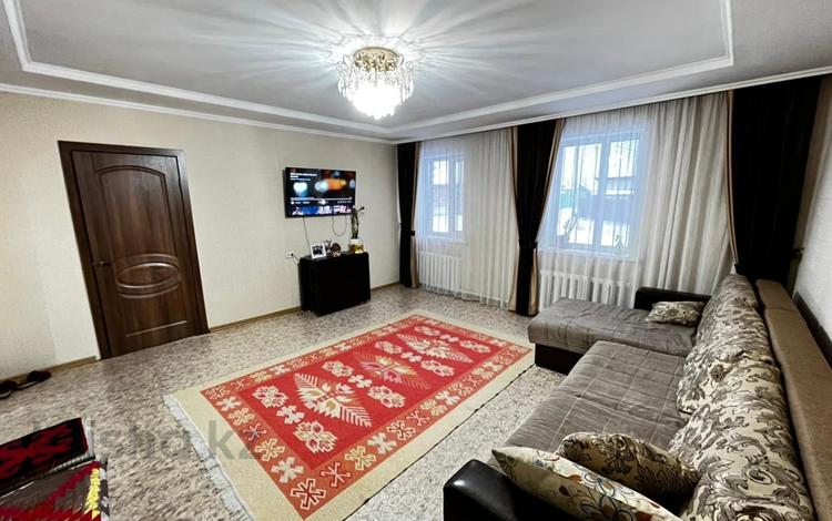 Отдельный дом · 4 комнаты · 120.1 м² · 8 сот., Северная за 24 млн ₸ в Семее — фото 7