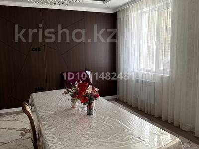 4-бөлмелі пәтер · 130 м² · 2/7 қабат, 19-й мкр 45/3 — ТЦ Олжас, Музей, супермаркет Дилда, ТЦ Байтерек, Шайхана., бағасы: 53 млн ₸ в Актау