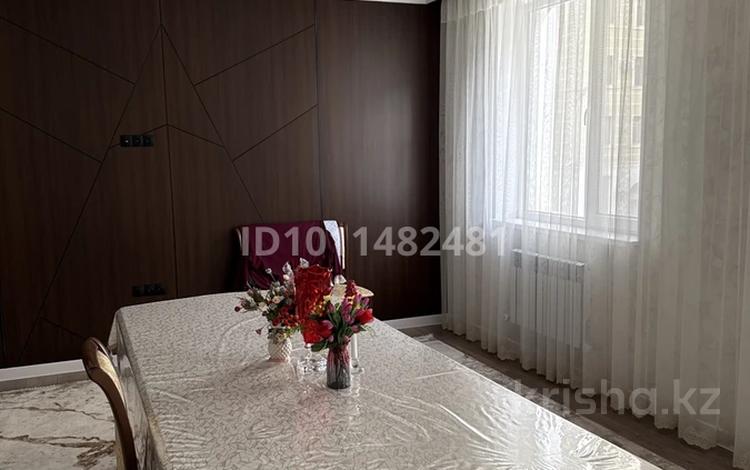4-комнатная квартира · 130 м² · 2/7 этаж, 19-й мкр 45/3 — ТЦ Олжас, Музей, супермаркет Дилда, ТЦ Байтерек, Шайхана. за 53 млн ₸ в Актау — фото 2