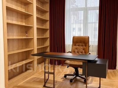 4-комнатная квартира · 160 м² · 8/9 этаж, Тауелсыздык 31/2 за 160 млн 〒 в Астане, Алматы р-н