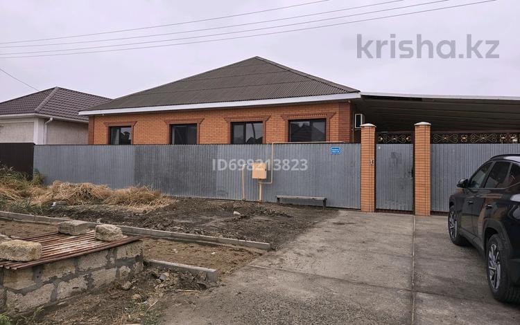 Отдельный дом · 6 комнат · 400 м² · 10 сот., мкр Сарыкамыс-2, Ақ қайың за 65 млн 〒 в Атырау — фото 2