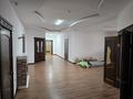 Отдельный дом · 6 комнат · 400 м² · 10 сот., мкр Сарыкамыс-2, Ақ қайың за 65 млн 〒 в Атырау — фото 3