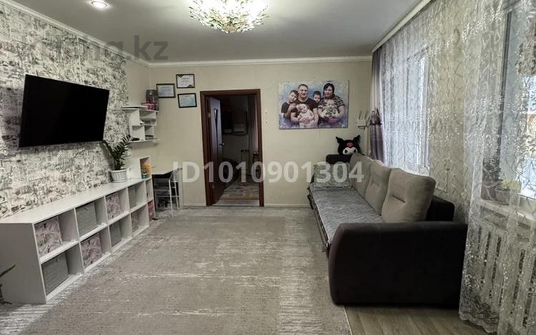 Отдельный дом · 3 комнаты · 80 м² · 6 сот., Т. Бигельдинова 15 — Карьер за 14 млн ₸ в Макинске — фото 2