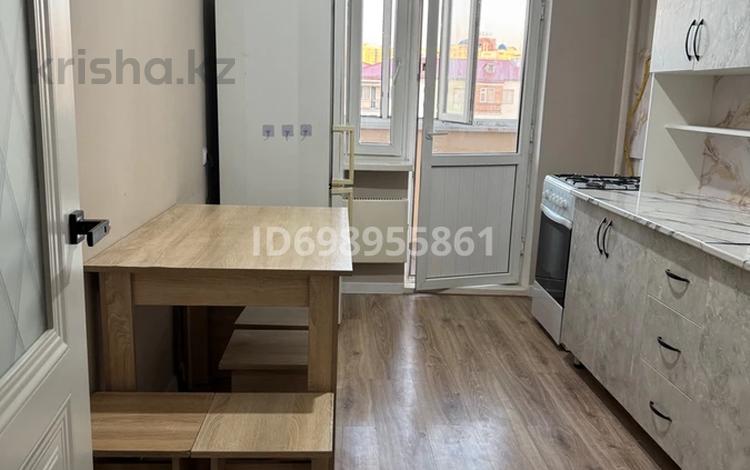 2-комнатная квартира · 60 м² · 6/10 этаж, мкр Нурсат за 200 000 ₸ в Шымкенте, Каратауский р-н — фото 9