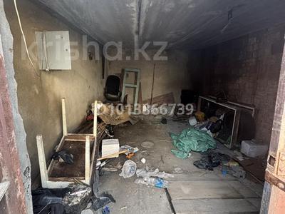 Гараж · 18 м² · мкр Таугуль — Джандосова- шаймерденова, бағасы: 25 000 ₸ в Алматы, Ауэзовский р-н