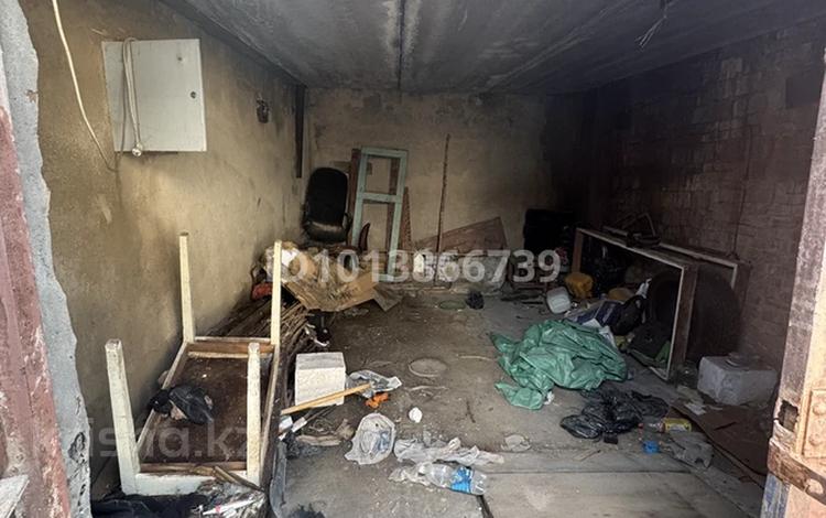 Гараж · 18 м² · мкр Таугуль — Джандосова- шаймерденова, бағасы: 25 000 ₸ в Алматы, Ауэзовский р-н — фото 2