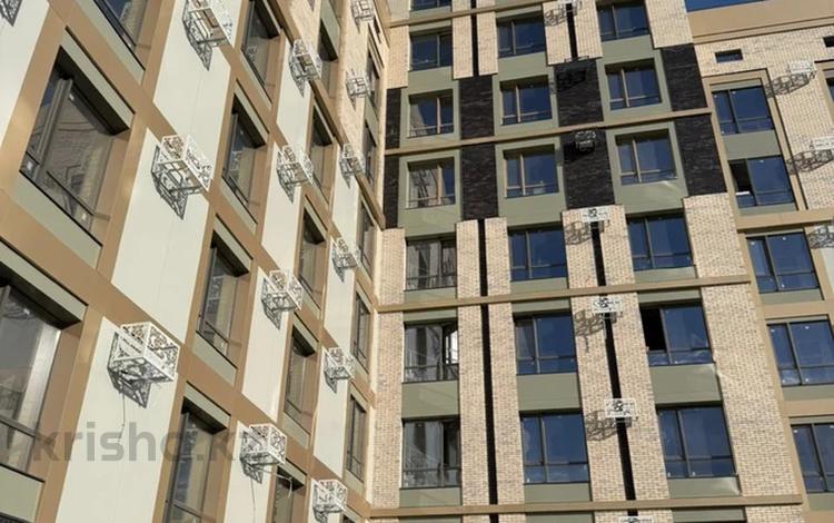 1-комнатная квартира · 52.7 м² · 8/9 этаж, мкр. Алтын орда 24 за 26 млн ₸ в Актобе — фото 2