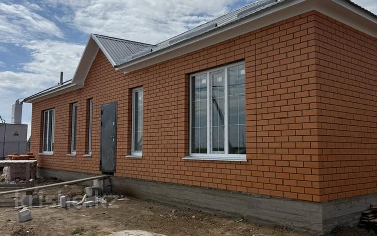Отдельный дом · 4 комнаты · 140 м² · 3.8 сот., Асан 1119 — Акжайык за 36 млн ₸ в Уральске — фото 2
