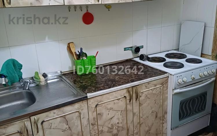 1-бөлмелі пәтер · 31 м² · 1/5 қабат, Микрорайон Русакова 12дом — Дет.сад "АЛПАМЫС", бағасы: 8 млн ₸ в Балхаше — фото 2