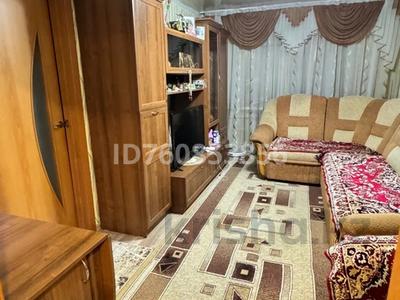 2-комнатная квартира · 40 м² · 2/5 этаж, мкр Михайловка , Крылова 4 за 18.2 млн 〒 в Караганде, Казыбек би р-н