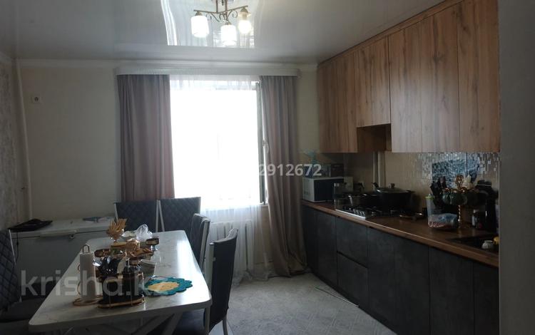 2-бөлмелі пәтер · 80 м² · 8/10 қабат, Набережная 87, бағасы: 18.8 млн ₸ в Актобе — фото 2