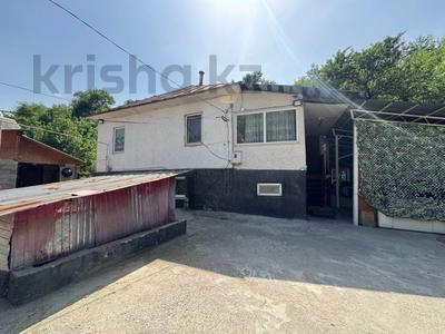 Отдельный дом · 3 комнаты · 200 м² · 6.5 сот., Мустафы Шокая 301 — Толе би - Воад за 55 млн ₸ в Алматы, Медеуский р-н