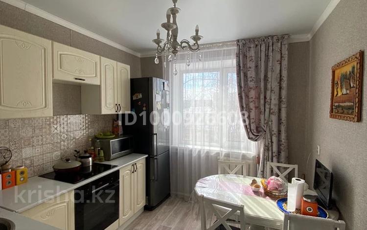 3-комнатная квартира · 72 м² · 2/5 этаж, мкр Юго-Восток, Мкр Степной 1 за 29.5 млн ₸ в Караганде, Казыбек би р-н — фото 2