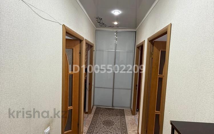 3-бөлмелі пәтер · 72 м² · 3/5 қабат, 28-й мкр 9 — Позади супермаркета Аман, рядом Метрополис. Садик и школа в 3 минутах ходьбы, Поблизости так же находится заправка, рестораны, мойка, супермаркет. Центр города, бағасы: 19.5 млн ₸ в Актау — фото 2