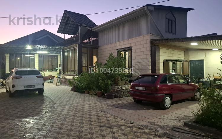 Отдельный дом · 9 комнат · 242 м² · 5 сот., Манкентская 5 — Туркистанская-Манкентская за 80 млн 〒 в Шымкенте, Енбекшинский р-н — фото 2