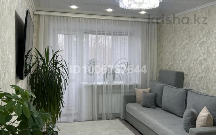 3-комнатная квартира · 51 м² · 4/5 этаж, 3 микрорайон 4 за 14.5 млн ₸ в Риддере — фото 2