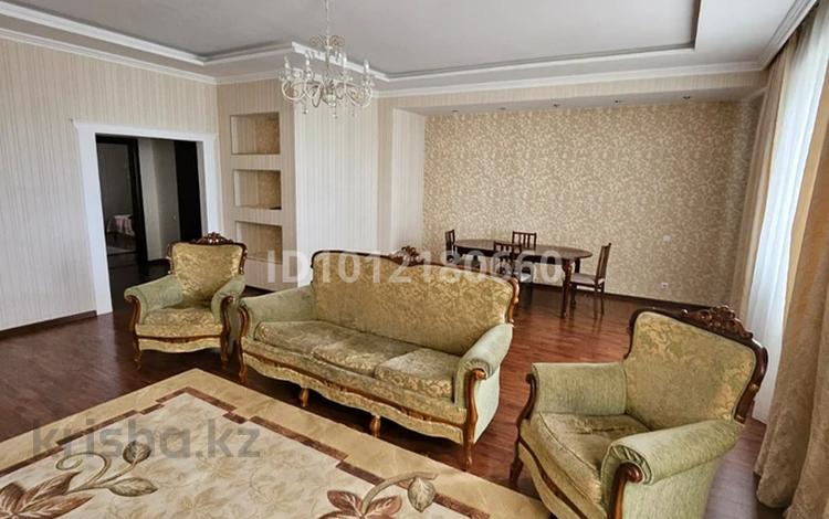 3-комнатная квартира · 135 м² · 5 этаж, Шамши Калдаяков 11 за 62 млн 〒 в Астане, Сарайшык р-н — фото 2