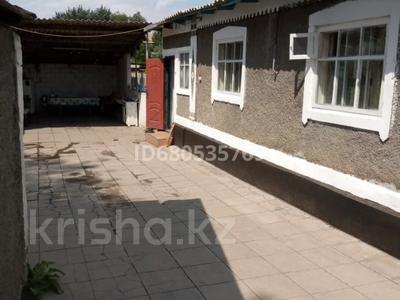 Отдельный дом · 8 комнат · 120 м² · 12 сот., Байдибек Би — Дуйсенбиева за 25 млн 〒 в Узынагаш