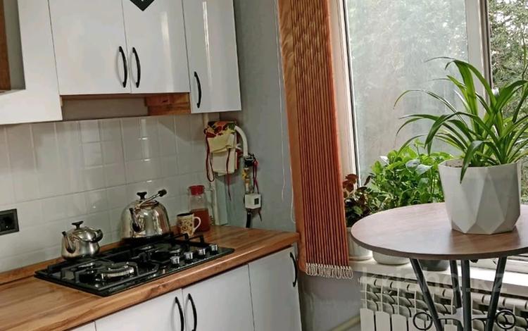3-бөлмелі пәтер · 59 м² · 4/5 қабат, Менделеева 13 — Магазин береке, бағасы: 200 000 ₸ в Талгаре — фото 2