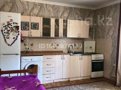 1-комнатная квартира · 42 м² · 1/5 этаж, Рыскулова 37а — Торговый центр за 10 млн 〒 в Таразе