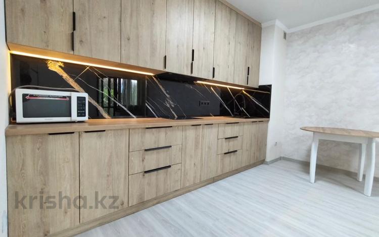 2-бөлмелі пәтер · 40 м² · 3/10 қабат, Тянь-Шаньская, бағасы: 42 млн ₸ в Алматы, Медеуский р-н — фото 2