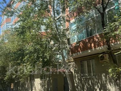 3-бөлмелі пәтер · 90 м² · 1/7 қабат, Крупской 26, бағасы: 40 млн ₸ в Атырау