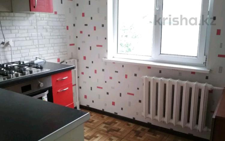 2-комнатная квартира, 46 м², 3/4 этаж, мкр №9, Шаляпина 32 — Берегового