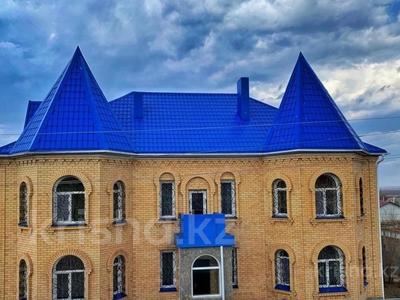 Жеке үй · 7 бөлме · 367.6 м² · 10 сот., Каирбекова 111, бағасы: 100 млн 〒 в Костанае