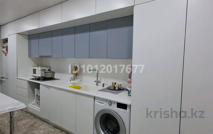 4-бөлмелі пәтер · 82 м² · 3/6 қабат, Бр.Жубановых 200, бағасы: 24 млн ₸ в Актобе — фото 9