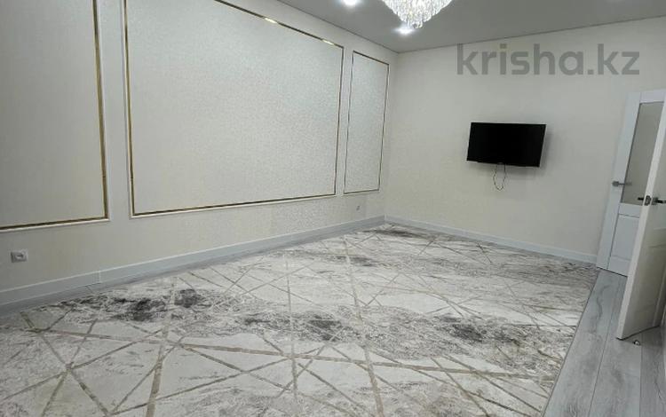 2-бөлмелі пәтер · 72 м² · 2/5 қабат, алтын орда, бағасы: 29 млн ₸ в Актобе — фото 2