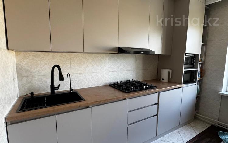 3-комнатная квартира · 76 м² · 5/5 этаж, мкр Мамыр-7 8 — Момышулы за 48 млн ₸ в Алматы, Ауэзовский р-н — фото 63
