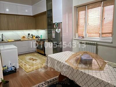 Жеке үй · 8 бөлме · 250 м² · 10 жүзд., Жаңа Орпа 316 — Возле вокзала, бағасы: 16 млн ₸ в Шетпе