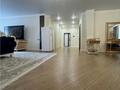 4-комнатная квартира · 198.9 м² · 9/10 этаж, Иманова — Республика за 100 млн ₸ в Астане, р-н Байконур — фото 6