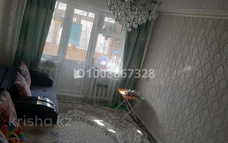 2-бөлмелі пәтер · 44 м² · 2/5 қабат, Б Момышұлы 18, бағасы: 15 млн ₸ в Жезказгане — фото 2