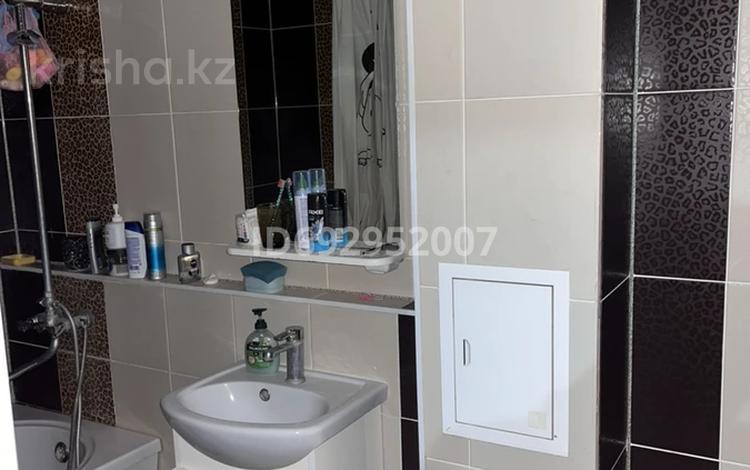 2-комнатная квартира · 54.5 м² · 4/6 этаж, мкр Жилгородок, Ул.Мира 1/1 — Ул.Мира и Тургенева за 15.4 млн ₸ в Актобе — фото 2