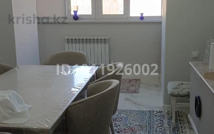 3-комнатная квартира · 120 м² · 3/5 этаж, просп. Санкибай Батыра за 50 млн ₸ в Актобе — фото 2