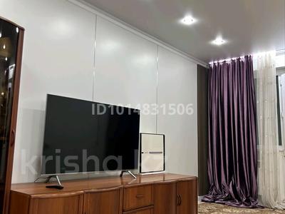 2-бөлмелі пәтер · 45 м² · 4 қабат, Респуспублика 31 31 — Пр Республики/Калдаякова, бағасы: 17.5 млн ₸ в Шымкенте, Аль-Фарабийский р-н