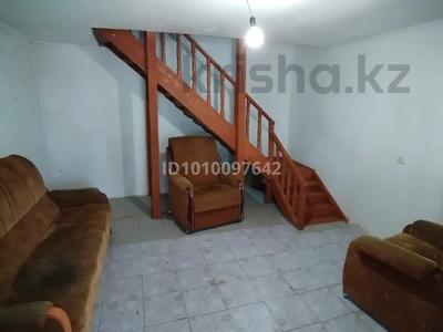 Отдельный дом · 3 комнаты · 100 м², М.Ажикожа 27 — проспект Назарбаев за 50 000 〒 в 