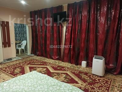 Аренда квартир посуточно в Алматы: 1-комнатная квартира · 40 м² · 2/2 этаж, мкр Кулагер, Омарова — Ипподрома за 10 000 〒 1-комнатная квартира · 40 м² · 2/2 этаж, мкр Кулагер, Омарова — Ипподрома за 10 000 〒 в Алматы, Жетысуский р-н