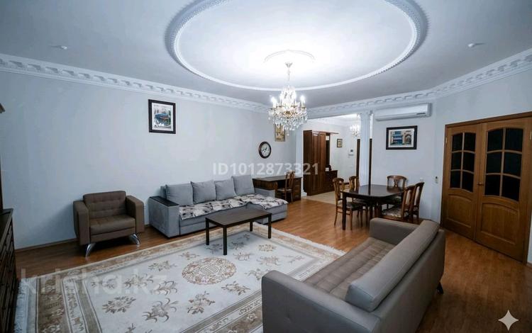 3-бөлмелі пәтер · 120 м² · 7/23 қабат, Кабанбай батыра 87, бағасы: 45 000 ₸ в Алматы, Алмалинский р-н — фото 16