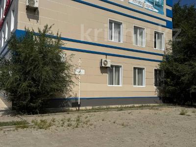 Свободное назначение, офисы, магазины и бутики, медцентры и аптеки · 1329 м² за 650 млн 〒 в Актобе, мкр. Алтын орда