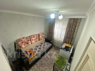 3-комнатная квартира · 54 м² · 1/5 этаж, Мкрн Самал 12 за 16.5 млн 〒 в Талдыкоргане, мкр Самал