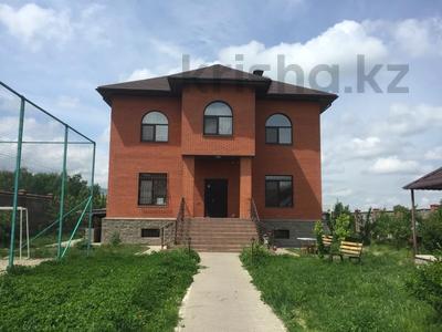 Отдельный дом · 9 комнат · 450 м², Розы Жамановой 56 за 1.6 млн 〒 в Алматы, Бостандыкский р-н